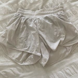 LULULEMON HOTTY HOT SIZE 4